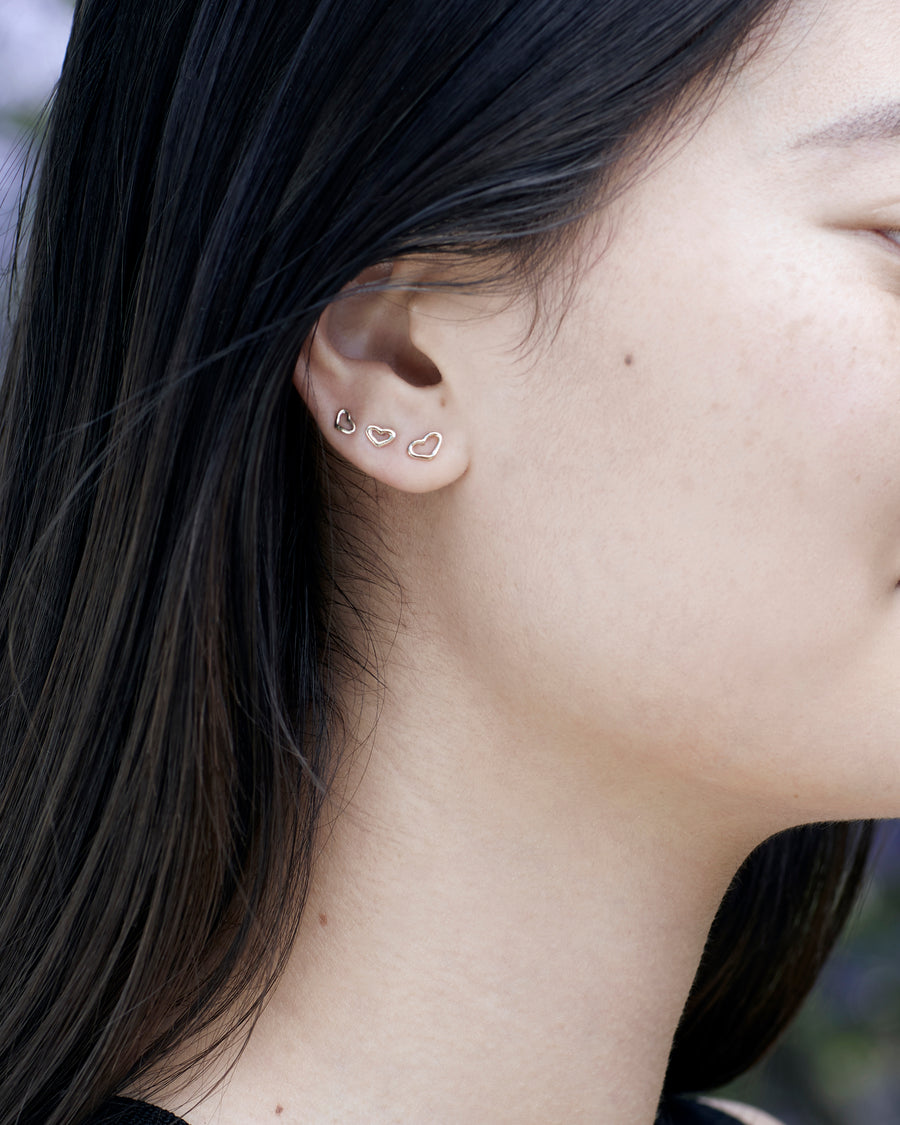 Mini Single Delicate Gold Heart Ear Stud