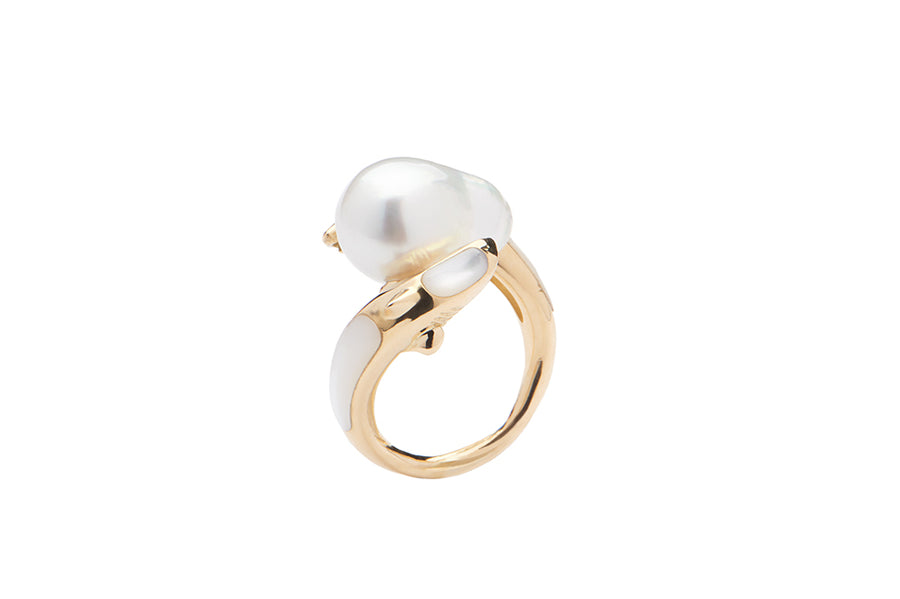 Double Shark Pearl Ring With Inlay